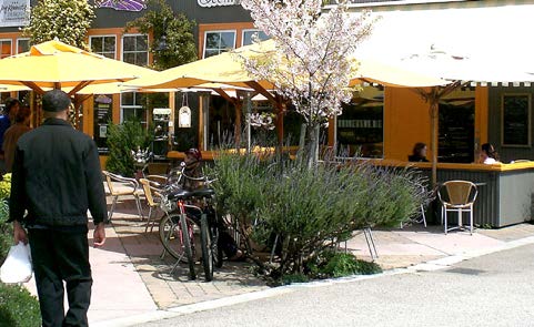 Pedestrian Orientation 3_Ground Floor Open Areas